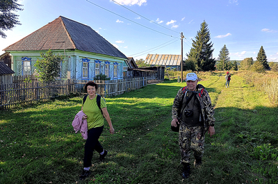 назад по селу